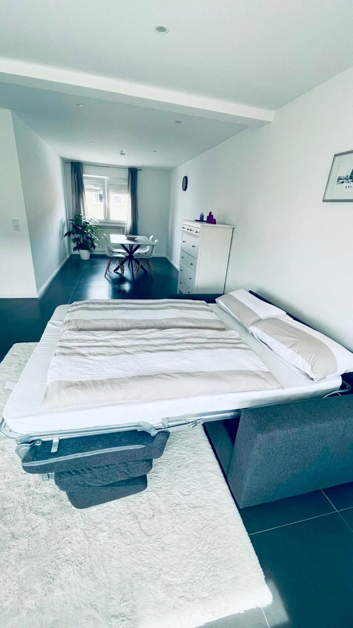 Elegante Apartment In Erftstadt Mit Balkon, Zentral, Bahnhof Nah, Phantasialand Bruehl Bei Cologne Экстерьер фото